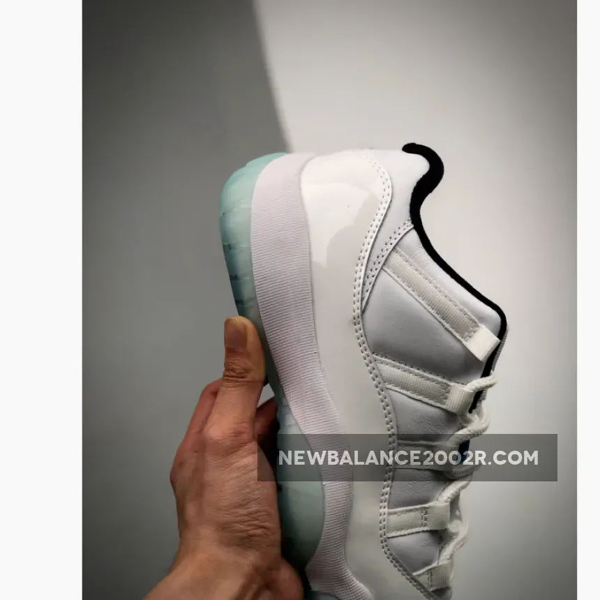 Air Jordan 11 Low Retro White/White/Black/Legend Blue AJ11 Air Jordan 11 Low Retro White/White/Black/Legend Blue AJ11