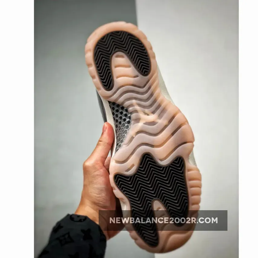 Air Jordan 11 "Neapolitan" Sail/Velvet Brown-Atmosphere Air Jordan 11 "Neapolitan" Sail/Velvet Brown-Atmosphere