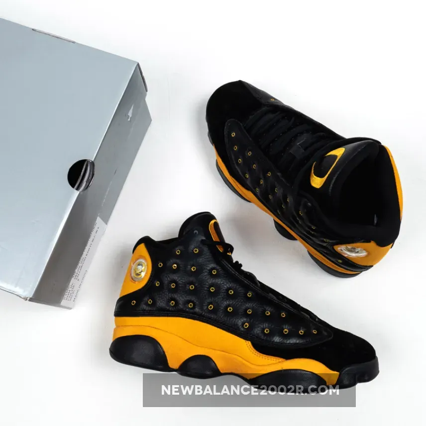 Air Jordan 13 PE Oregon "Track and Field" Black Yellow