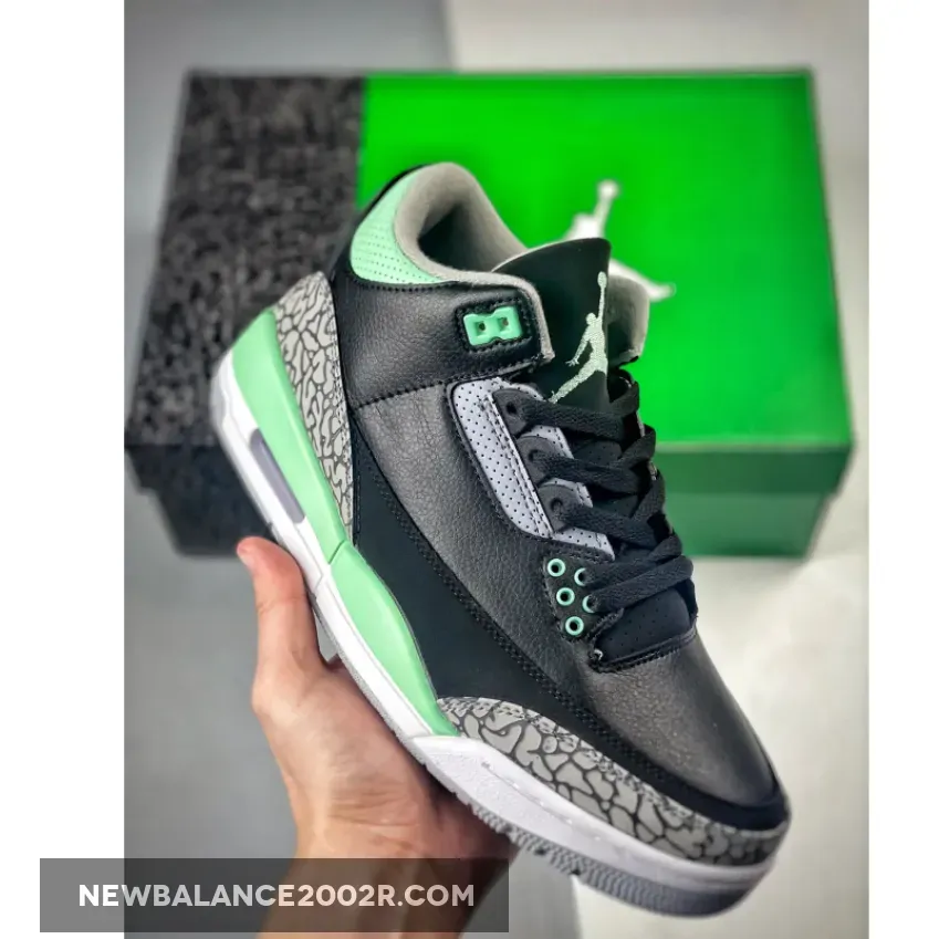 Air Jordan 3 Black/Green Glow-White
