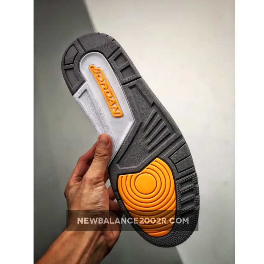 Air Jordan 3 Retro ‘Laser Orange’ Air Jordan 3 Retro ‘Laser Orange’