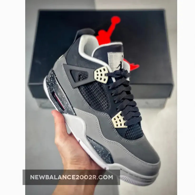 Air Jordan 4 Retro ‘Fear’ Black/White-Cool Grey