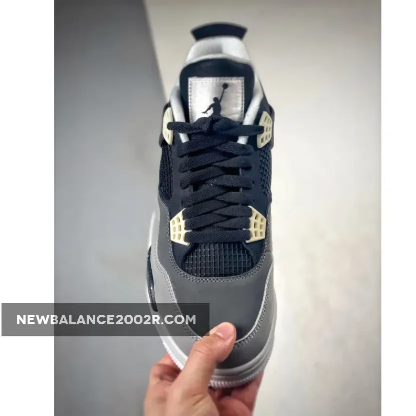 Air Jordan 4 Retro ‘Fear’ Black/White-Cool Grey Air Jordan 4 Retro ‘Fear’ Black/White-Cool Grey