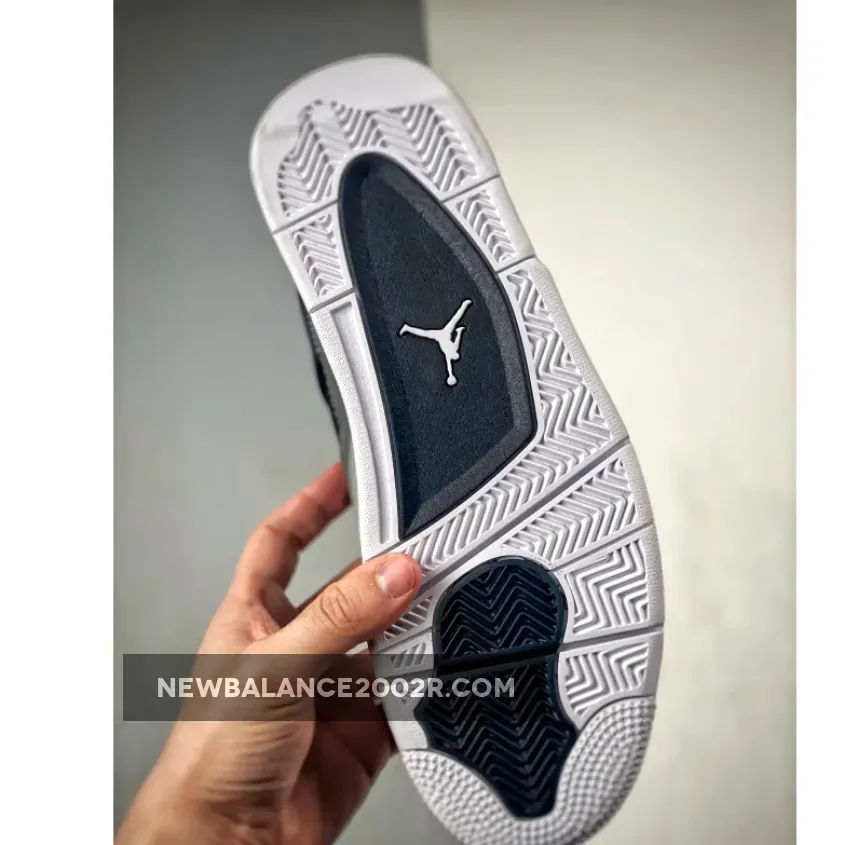 Air Jordan 4 Retro ‘Fear’ Black/White-Cool Grey Air Jordan 4 Retro ‘Fear’ Black/White-Cool Grey