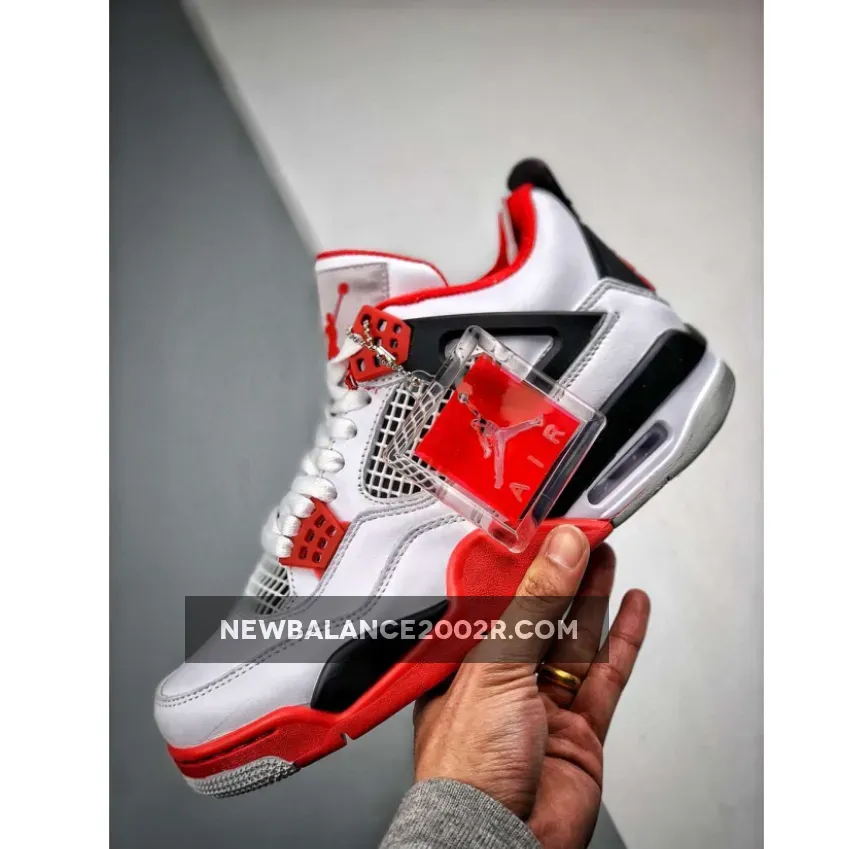 Air Jordan IV (4) ‘Fire Red’ White/Varsity Red-Black Air Jordan IV (4) ‘Fire Red’ White/Varsity Red-Black