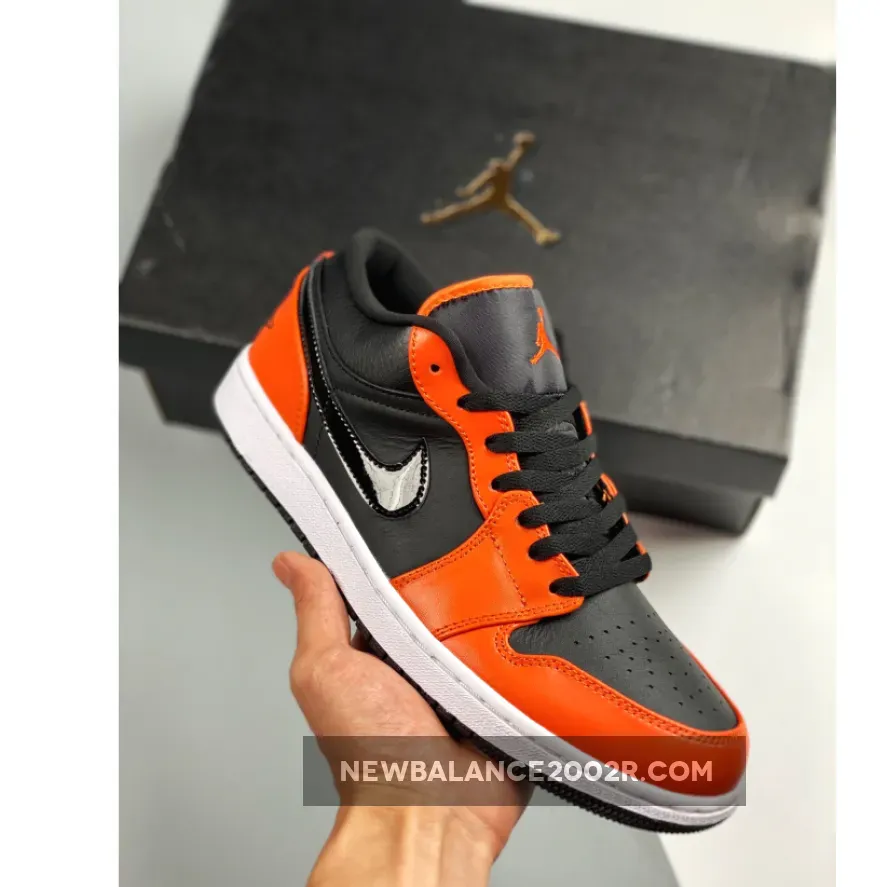 Jordan 1 Low SE Turf Orange