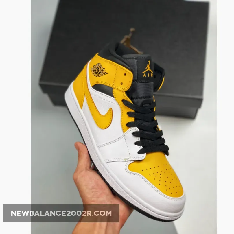 Jordan 1 Mid University Gold