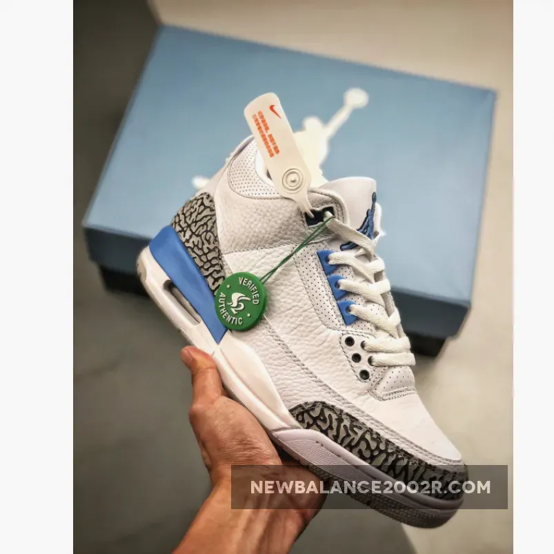 Jordan 3 UNC White