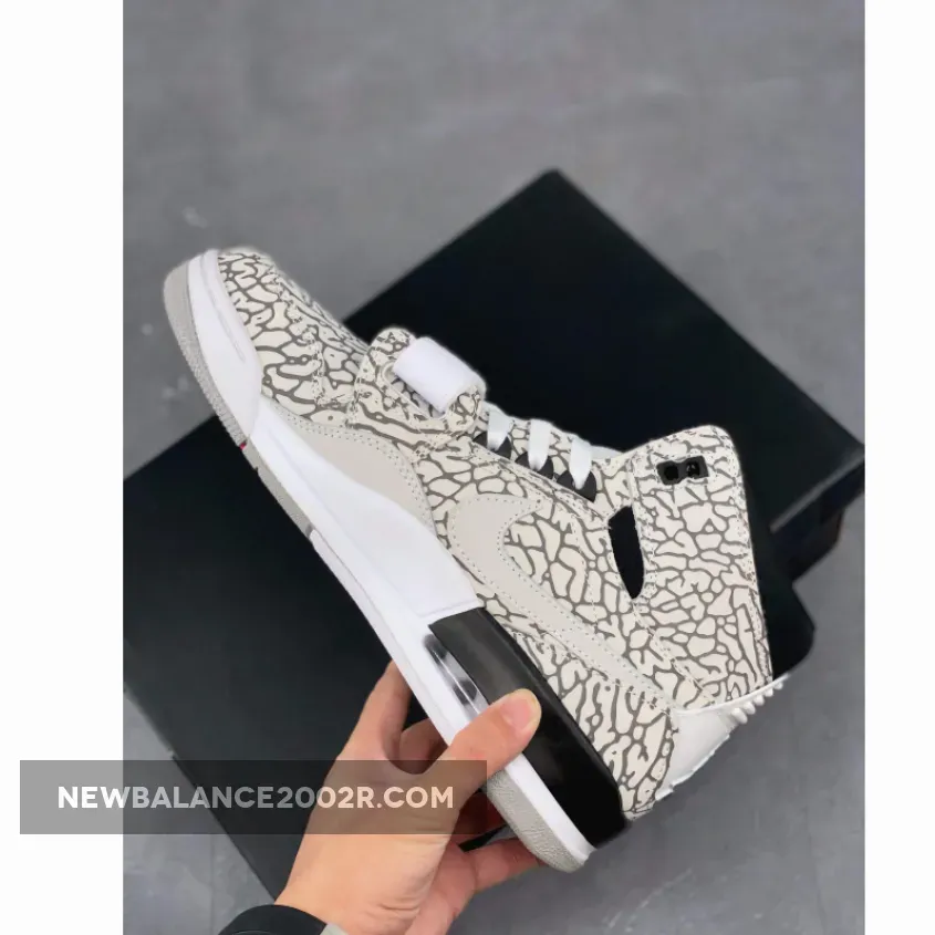 Jordan Legacy 312 ‘Flip’ White/White-Black Jordan Legacy 312 ‘Flip’ White/White-Black