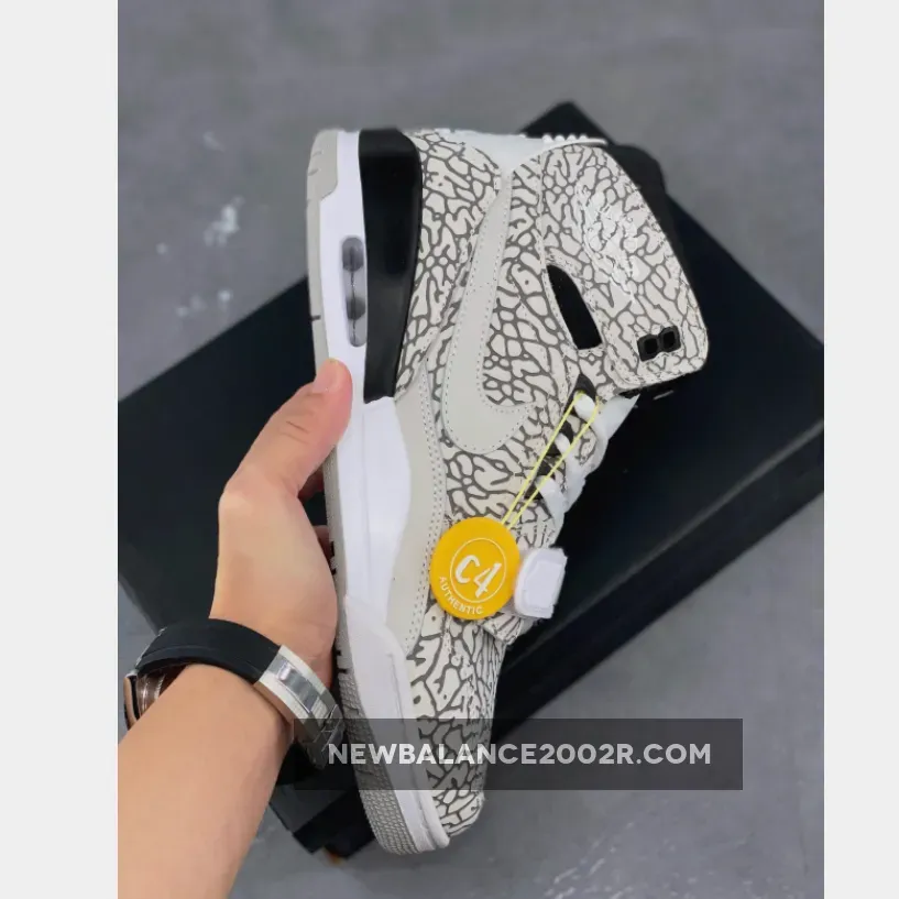 Jordan Legacy 312 ‘Flip’ White/White-Black Jordan Legacy 312 ‘Flip’ White/White-Black