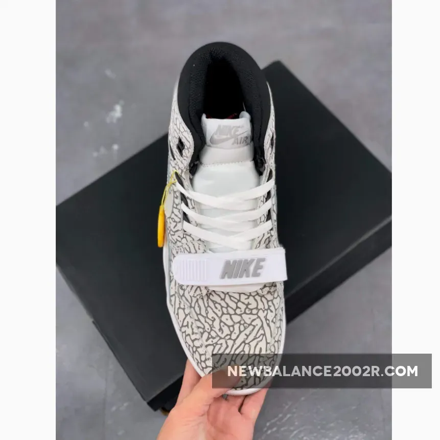 Jordan Legacy 312 ‘Flip’ White/White-Black Jordan Legacy 312 ‘Flip’ White/White-Black