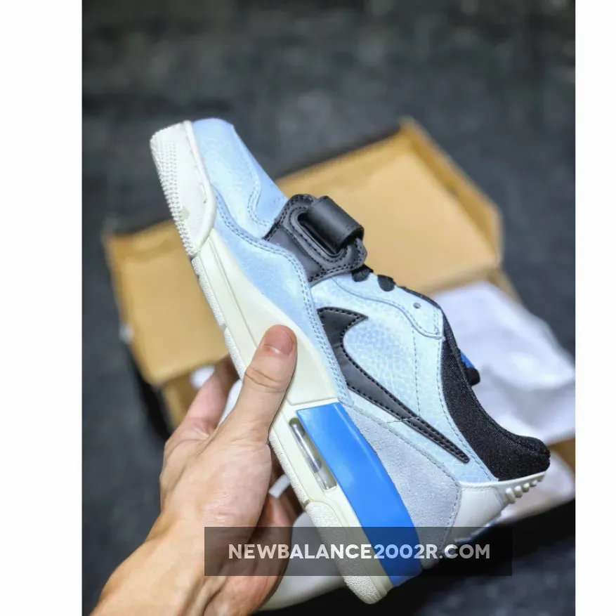 Jordan Legacy 312 Low Pale Blue/Carolina Blue-Black Jordan Legacy 312 Low Pale Blue/Carolina Blue-Black