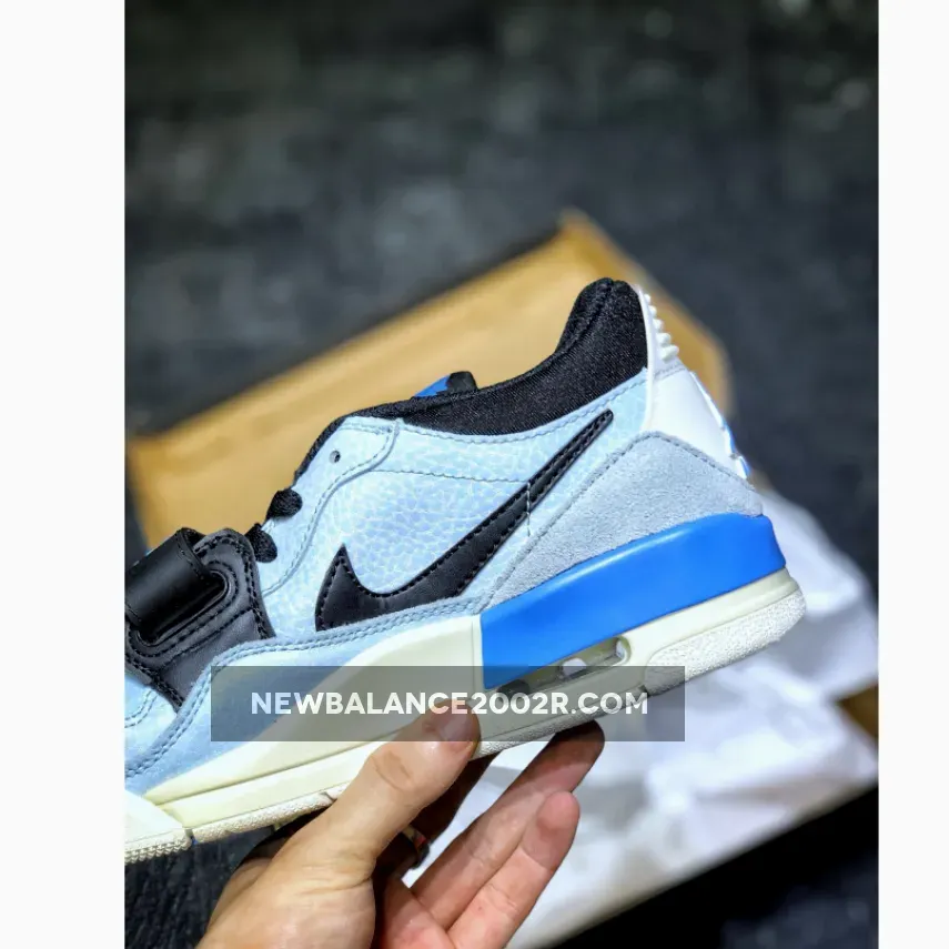 Jordan Legacy 312 Low Pale Blue/Carolina Blue-Black Jordan Legacy 312 Low Pale Blue/Carolina Blue-Black