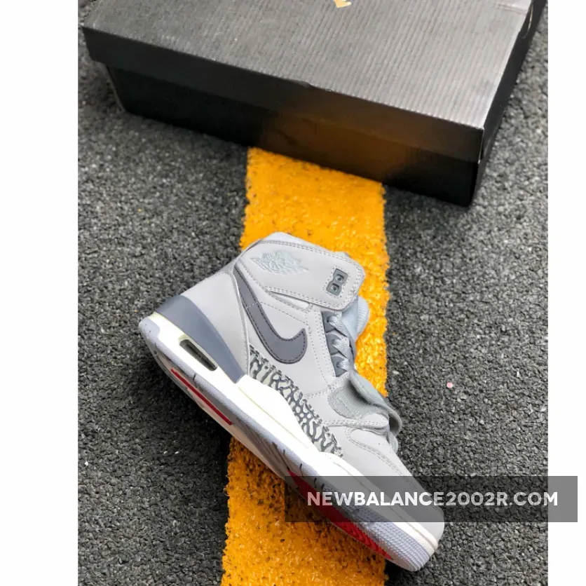 Jordan Legacy 312 Wolf Grey/Light Graphite-Sail