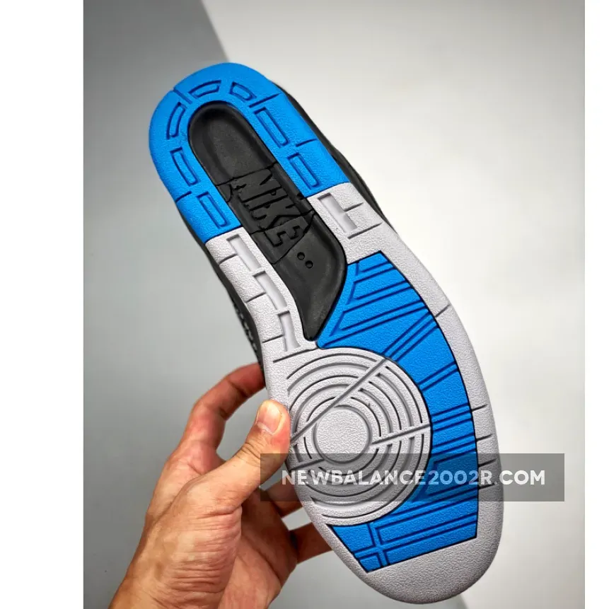 Off-White x Air Jordan 2 Low Black Royal Blue Off-White x Air Jordan 2 Low Black Royal Blue