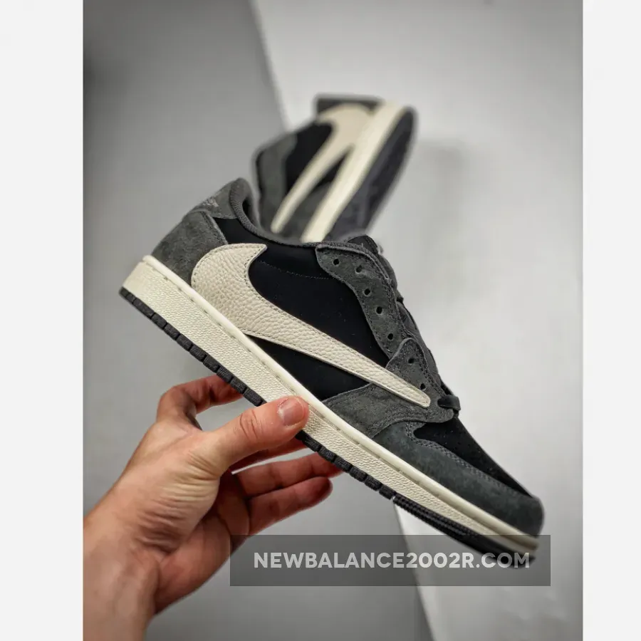 Travis Scott x Air Jordan 1 Low OG Black/Phantom Travis Scott x Air Jordan 1 Low OG Black/Phantom