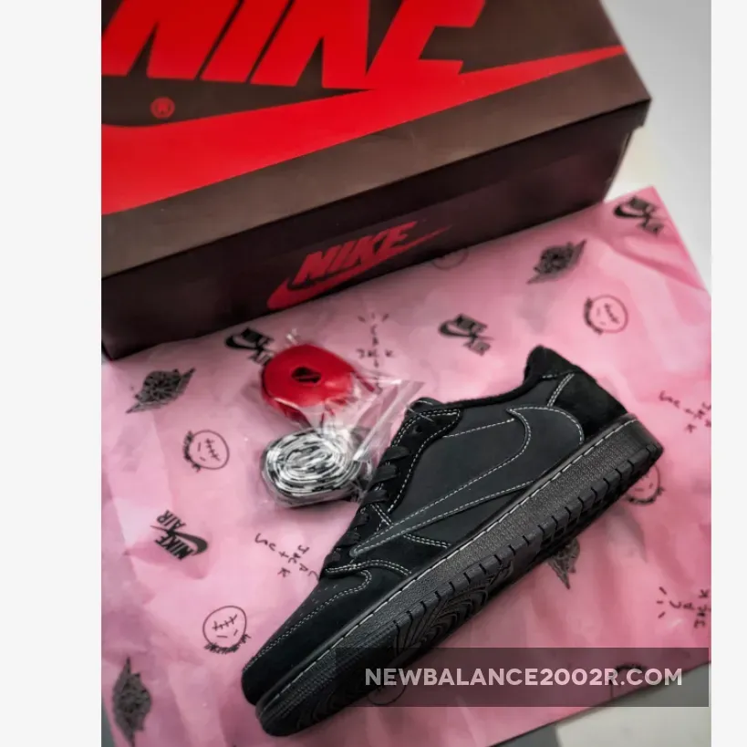 Travis Scott x Air Jordan 1 Low OG Black/Phantom Travis Scott x Air Jordan 1 Low OG Black/Phantom